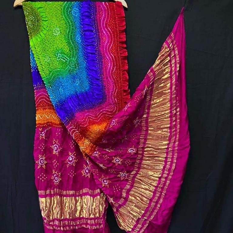 handcrafted Bandhej dupatta.